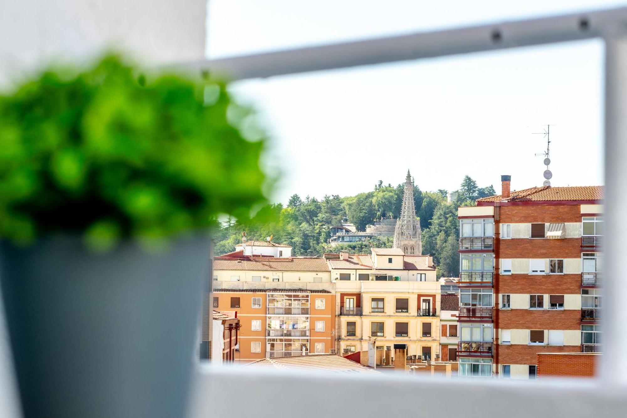 Con Vistas A La Gran Catedral Daire Burgo Dış mekan fotoğraf